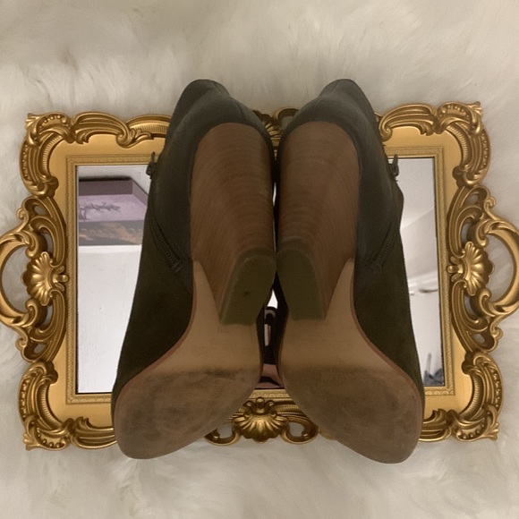 Crown - Suede Bootie - Brown - Size 7.5 - with box - Picture 11 of 11